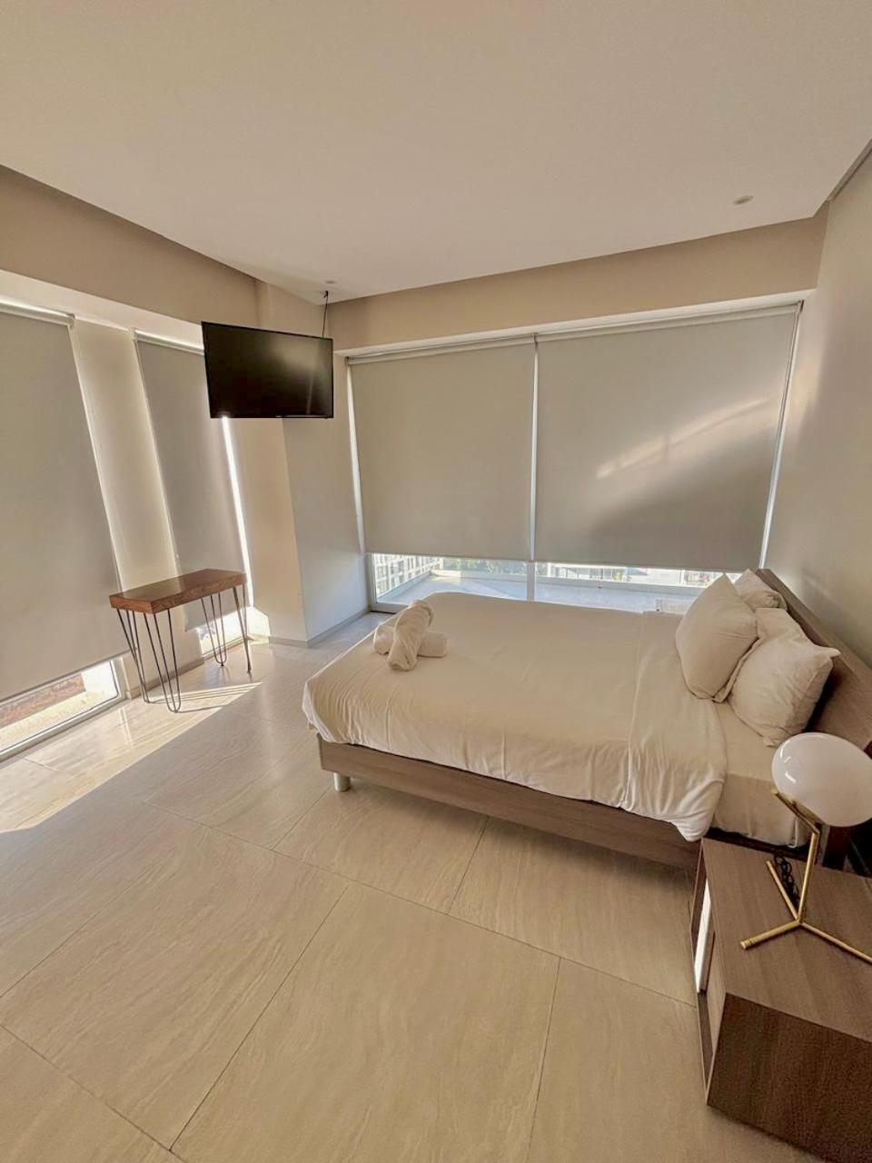 Park Life Guadalajara Aparthotel Екстериор снимка