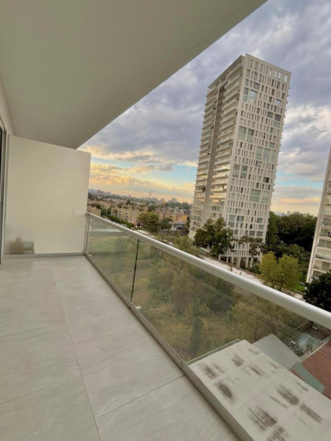 Park Life Guadalajara Aparthotel Екстериор снимка